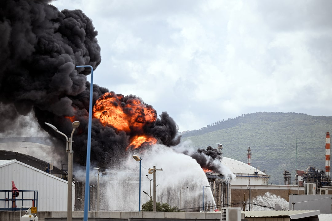 伊朗袭击巨型油轮，特朗普再发威胁，金价区