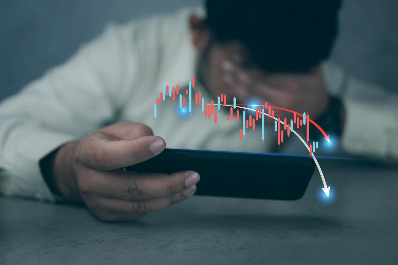 当情绪遇见杠杆:WMAX Broker贵金属心理陷阱应对